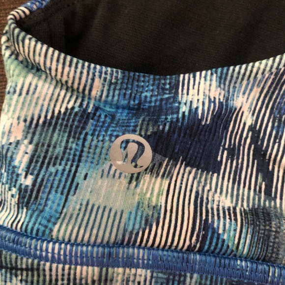 Lululemon Time To Sweat Bra Sz. 6 - Picture 7 of 7